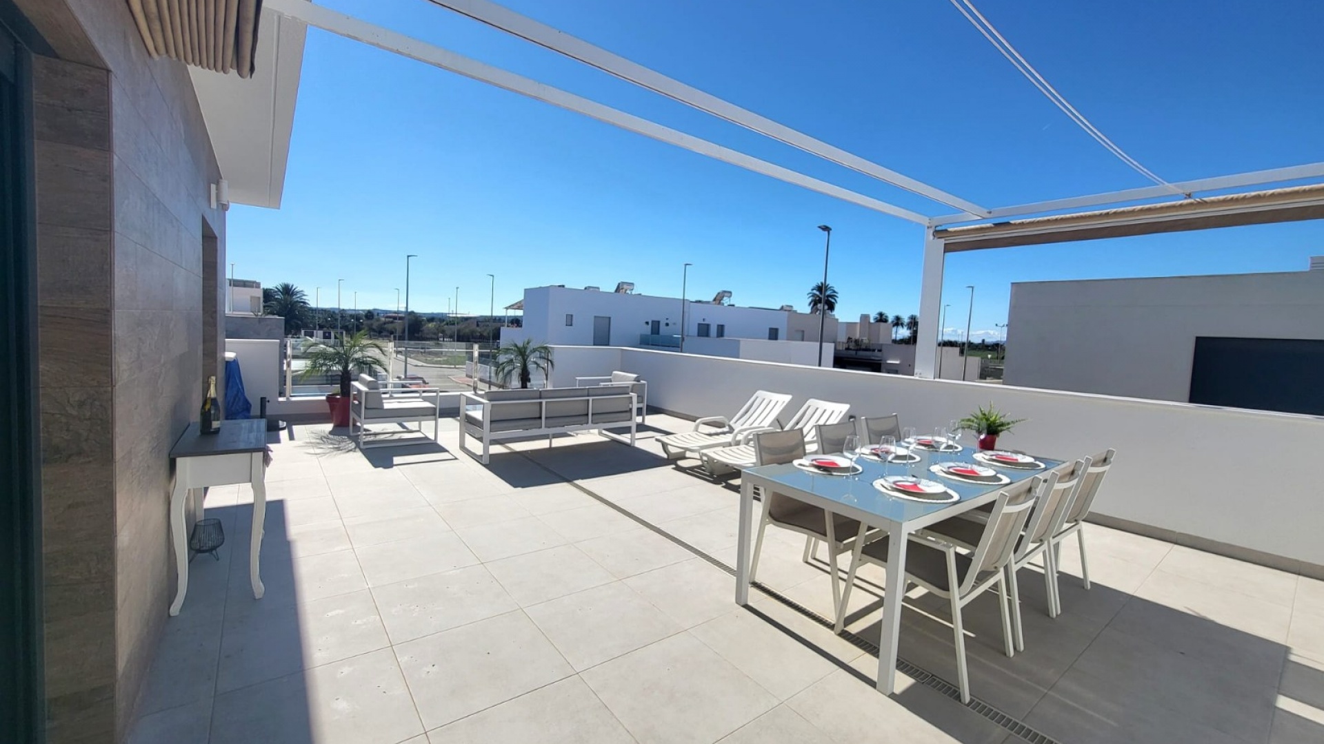 Resale - Townhouse - Daya Vieja