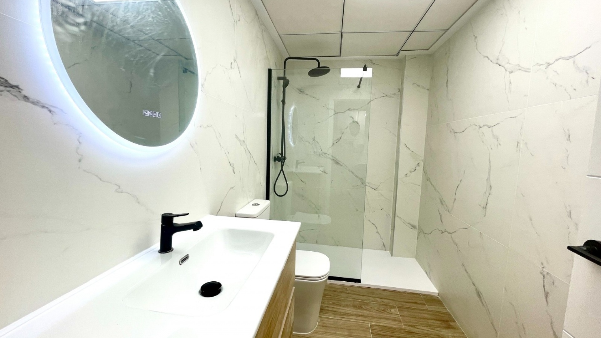 Resale - Townhouse - Daya Vieja