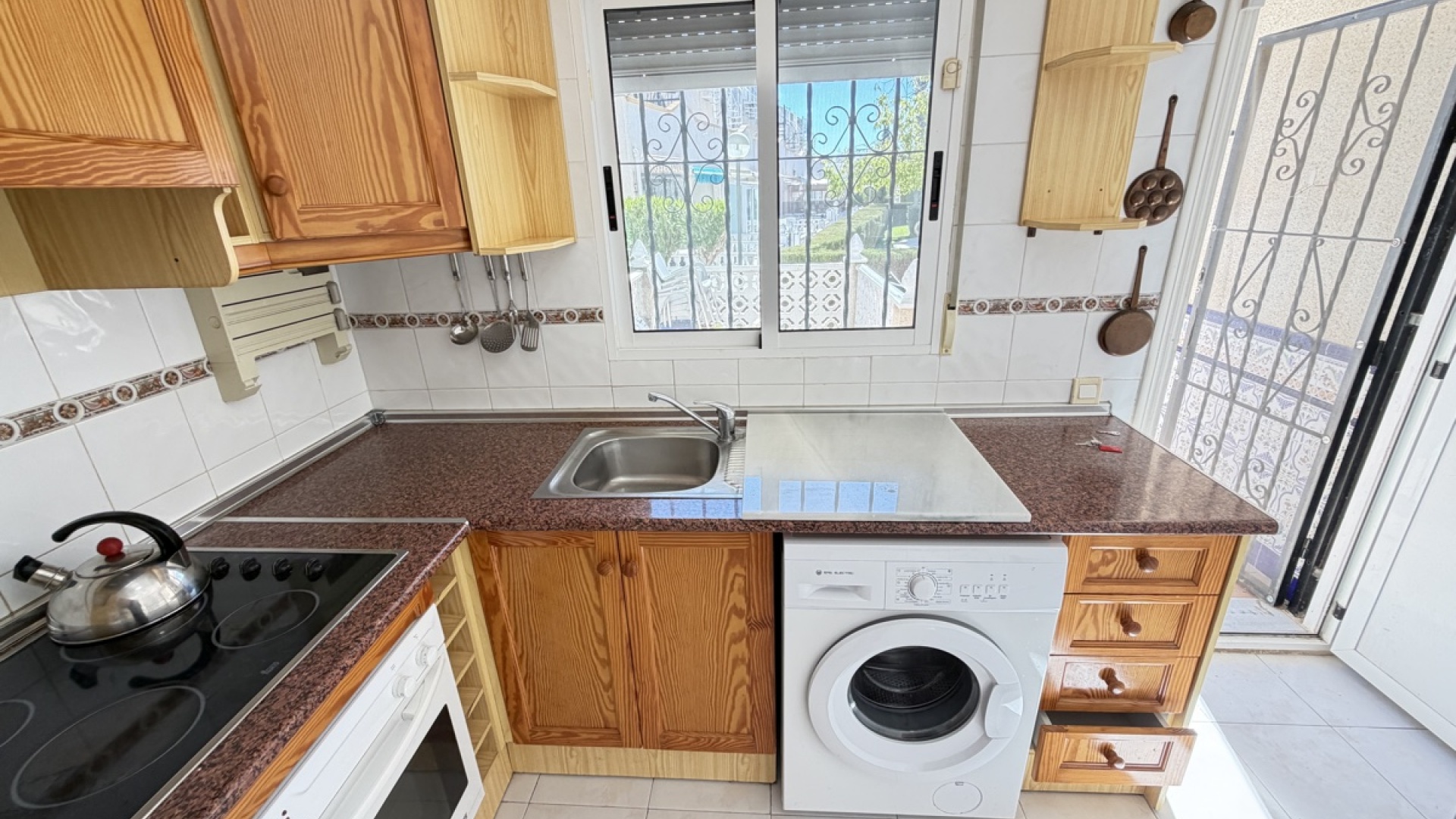 Resale - Townhouse - La Florida  - La Florida