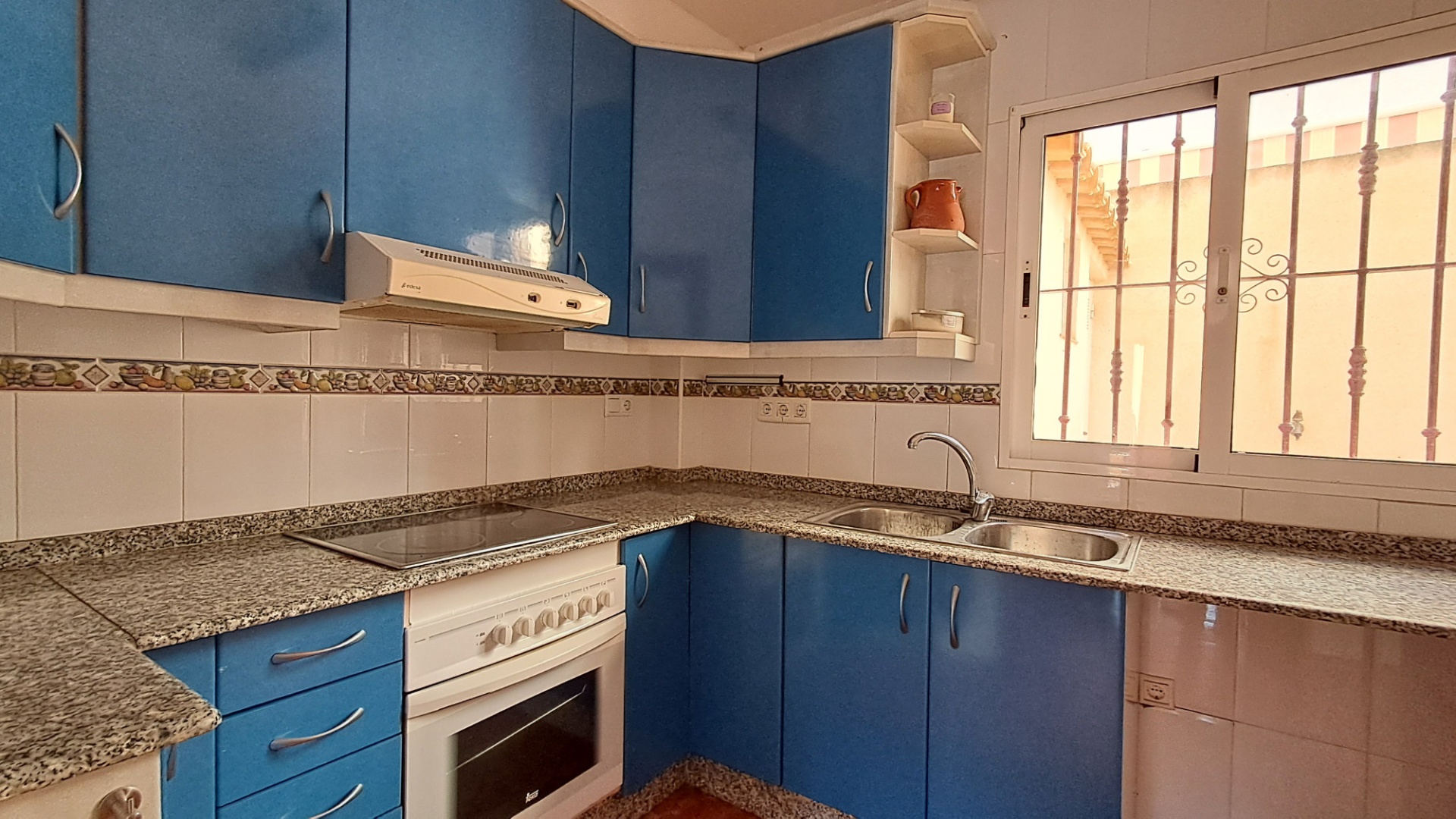 Resale - Townhouse - La Zenia - amapolas