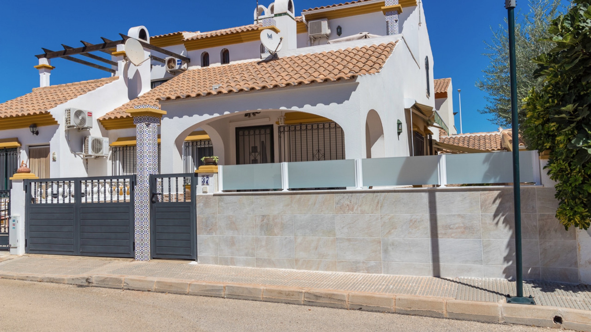Resale - Townhouse - La Zenia