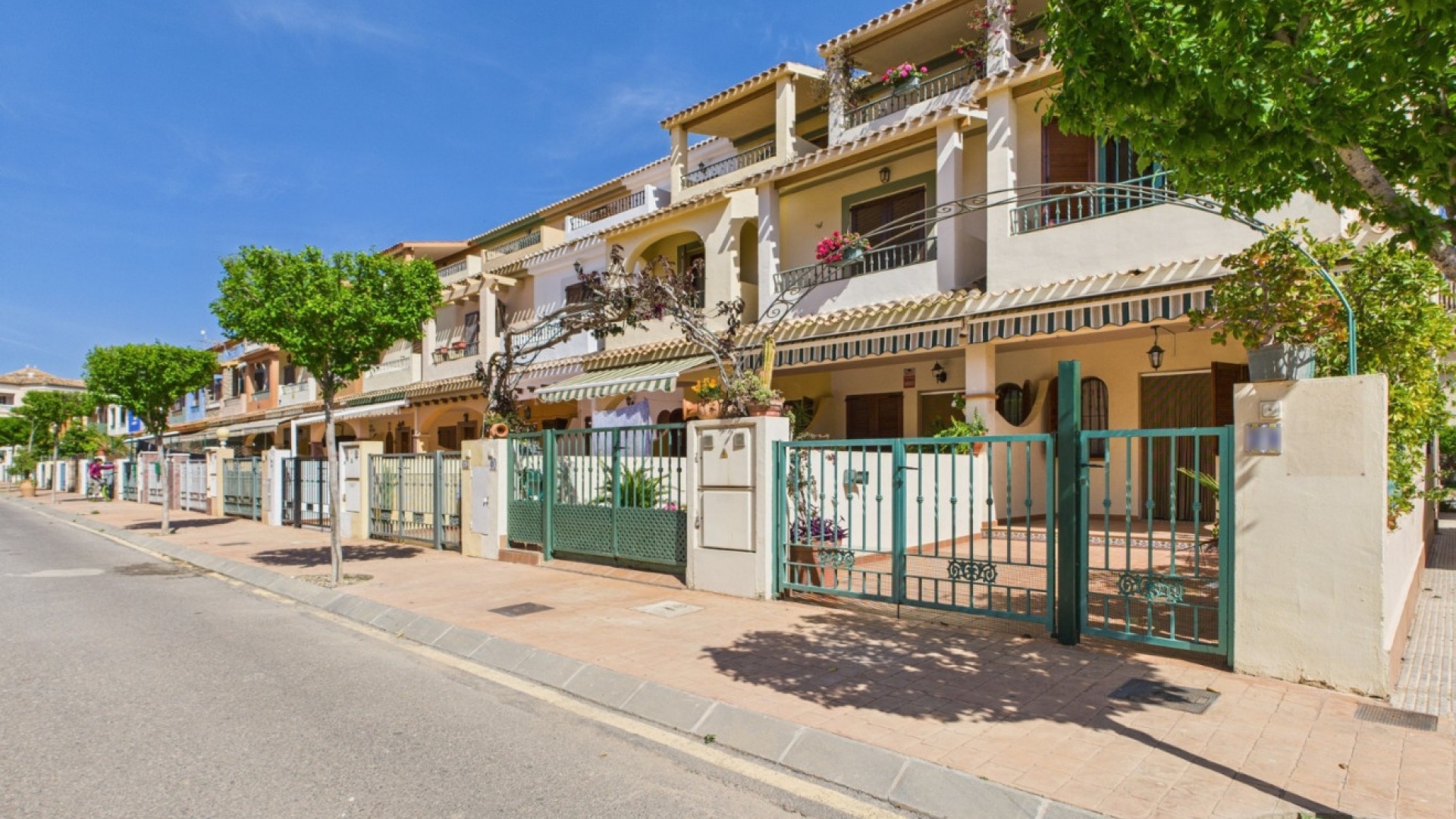 Resale - Townhouse - Los Alcazares