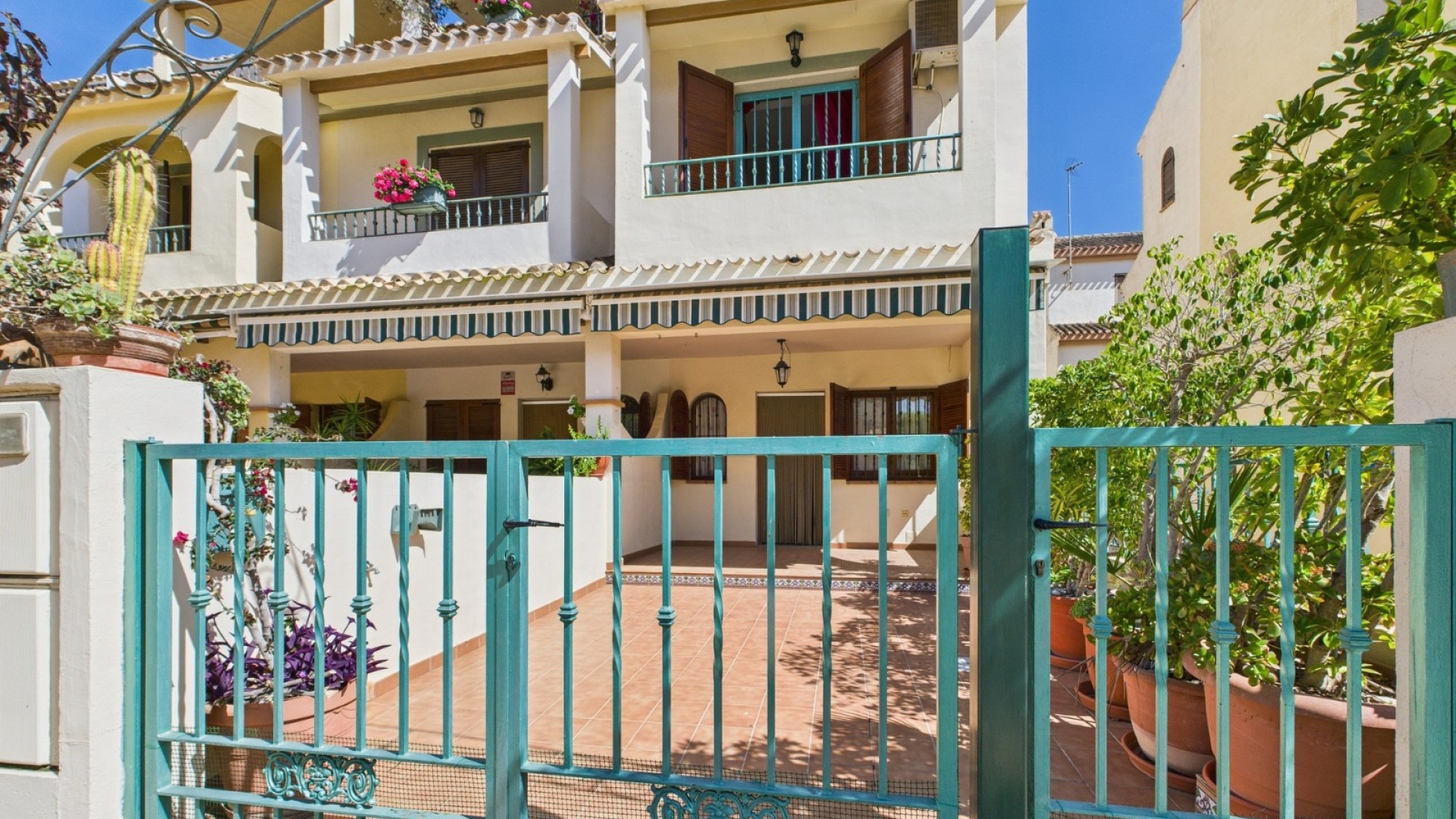 Resale - Townhouse - Los Alcazares