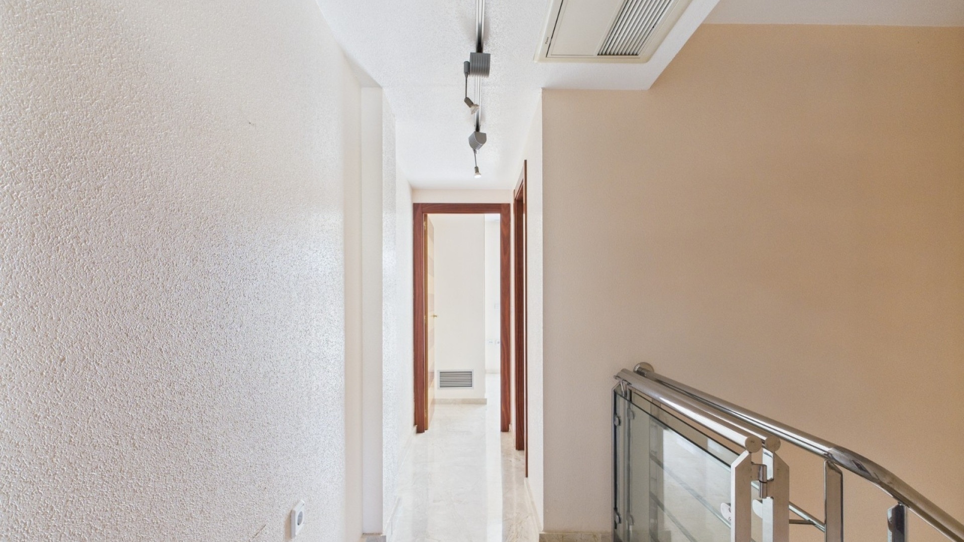 Resale - Townhouse - Los Alcazares