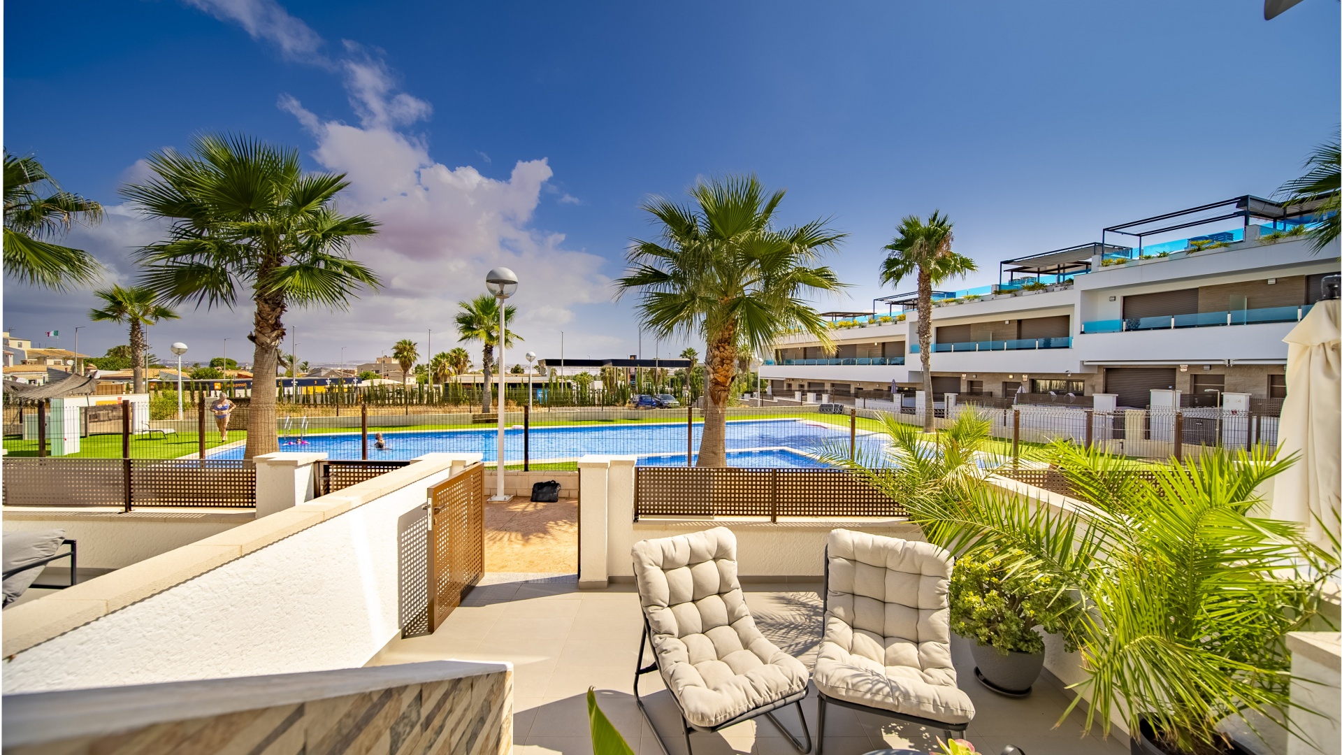 Resale - Townhouse - Los Altos - Altos de la Laguna