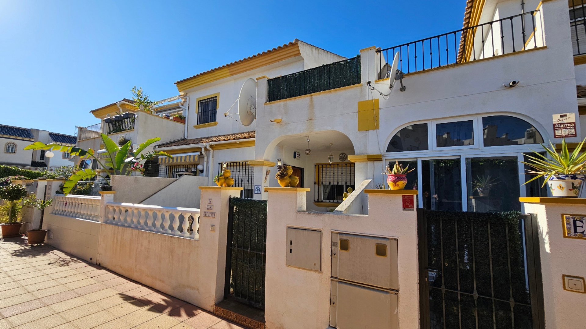 Resale - Townhouse - Los Altos - laderas del sol