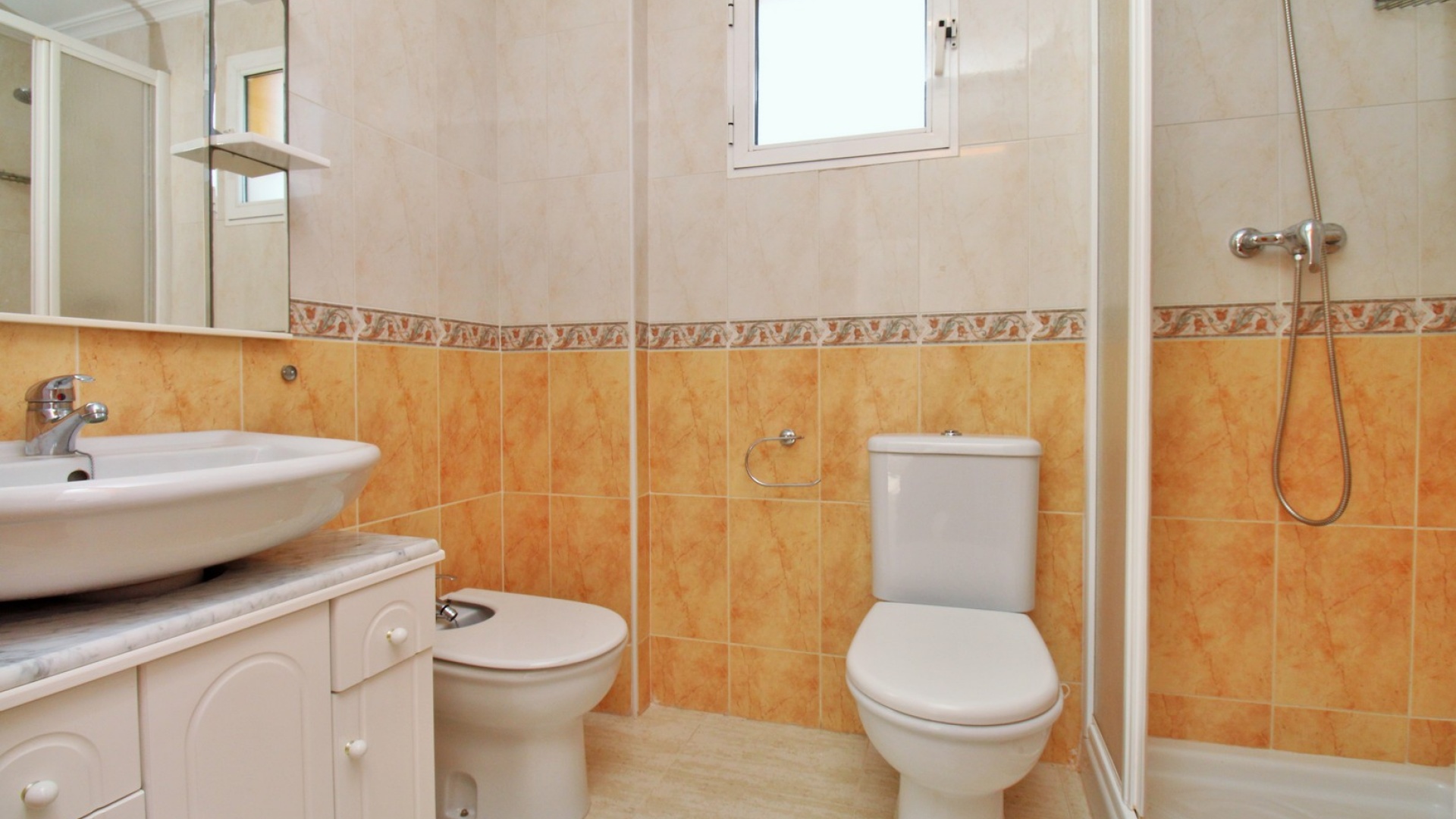 Resale - Townhouse - Los Altos - laderas del sol