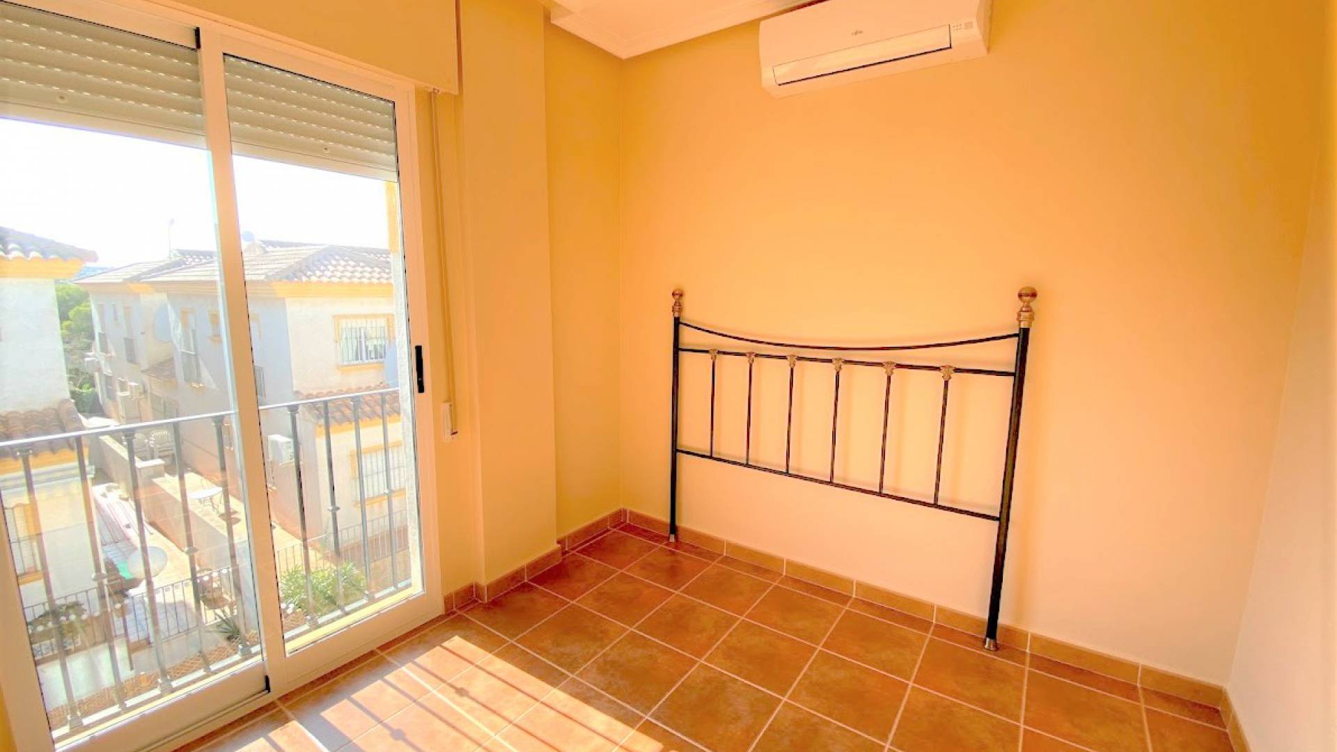 Resale - Townhouse - Los Altos - laderas del sol