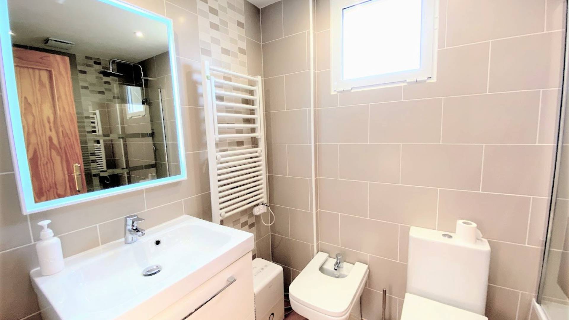 Resale - Townhouse - Los Altos - laderas del sol