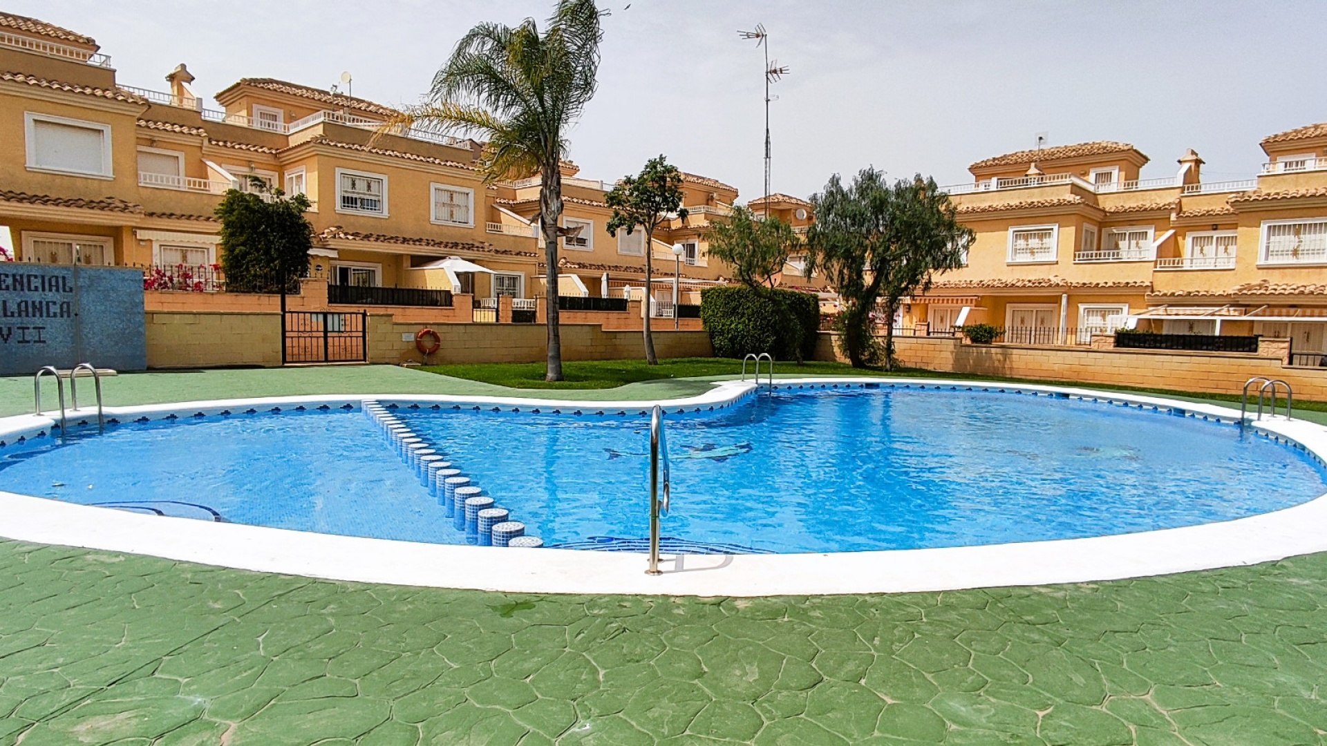Resale - Townhouse - Los Altos - Mariblanca