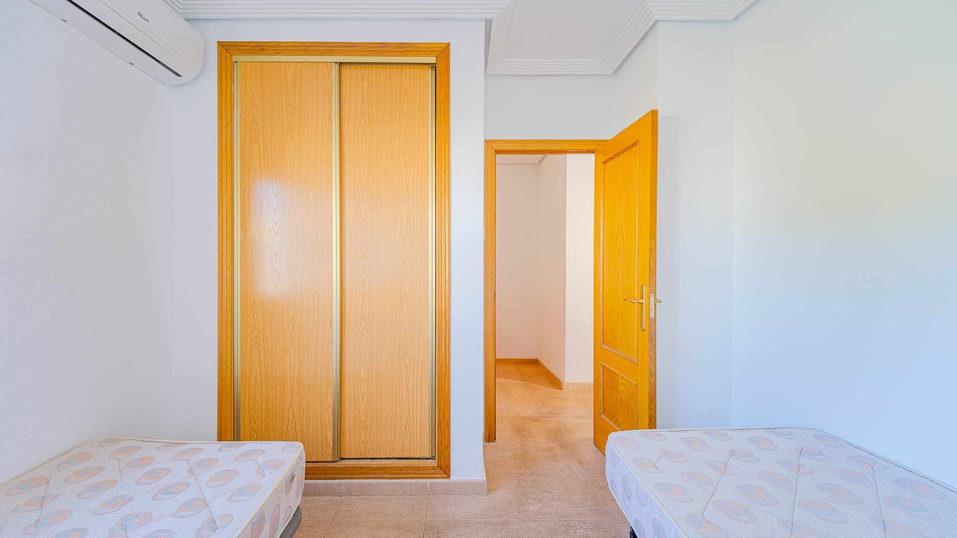 Resale - Townhouse - Los Altos - royal park