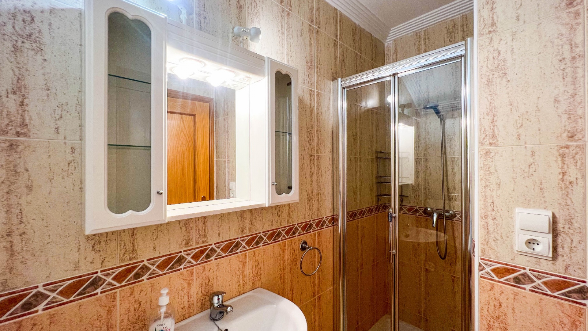 Resale - Townhouse - Los Altos - royal park