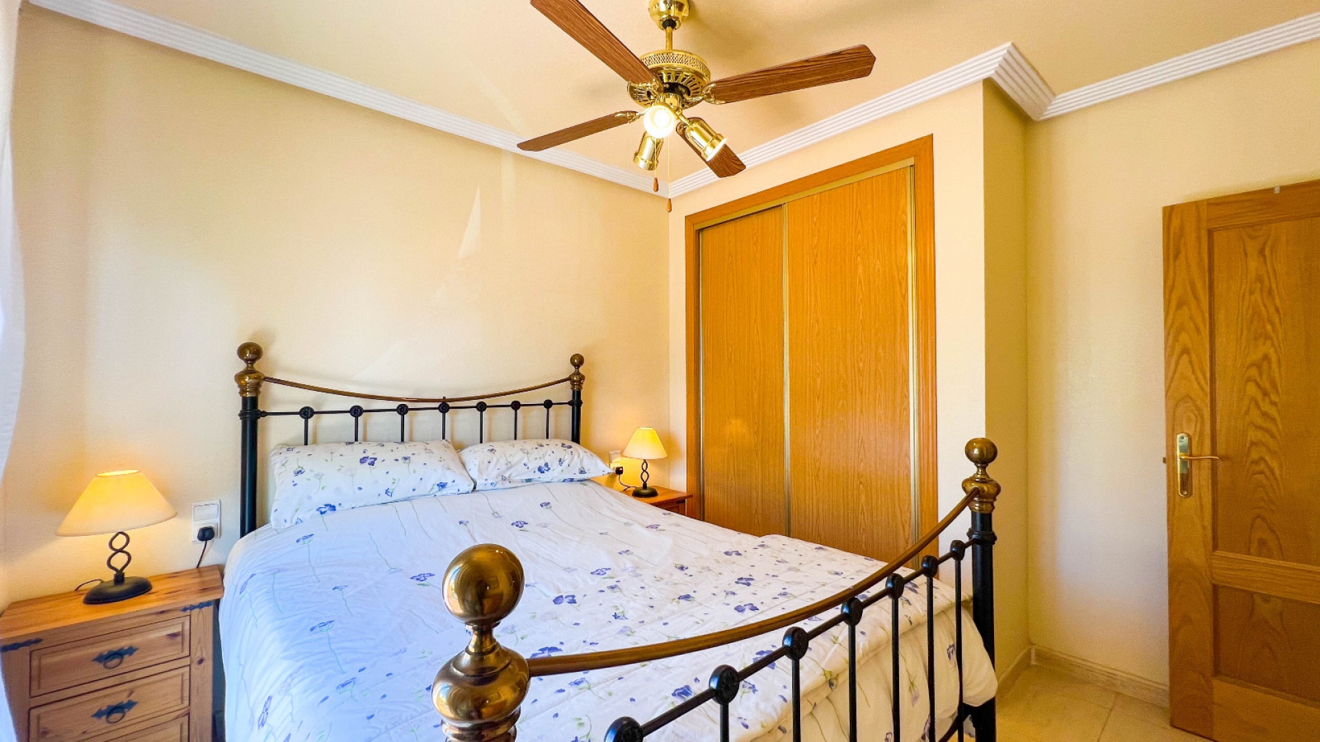 Resale - Townhouse - Los Altos - royal park