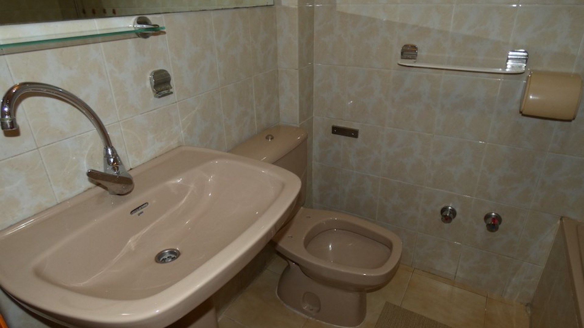 Resale - Townhouse - Los Balcones - Lago Jardin