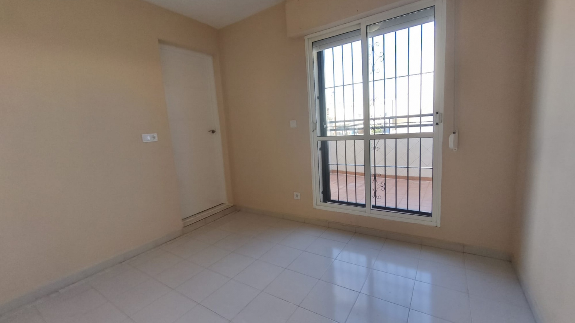 Resale - Townhouse - Los Balcones - lago jardin