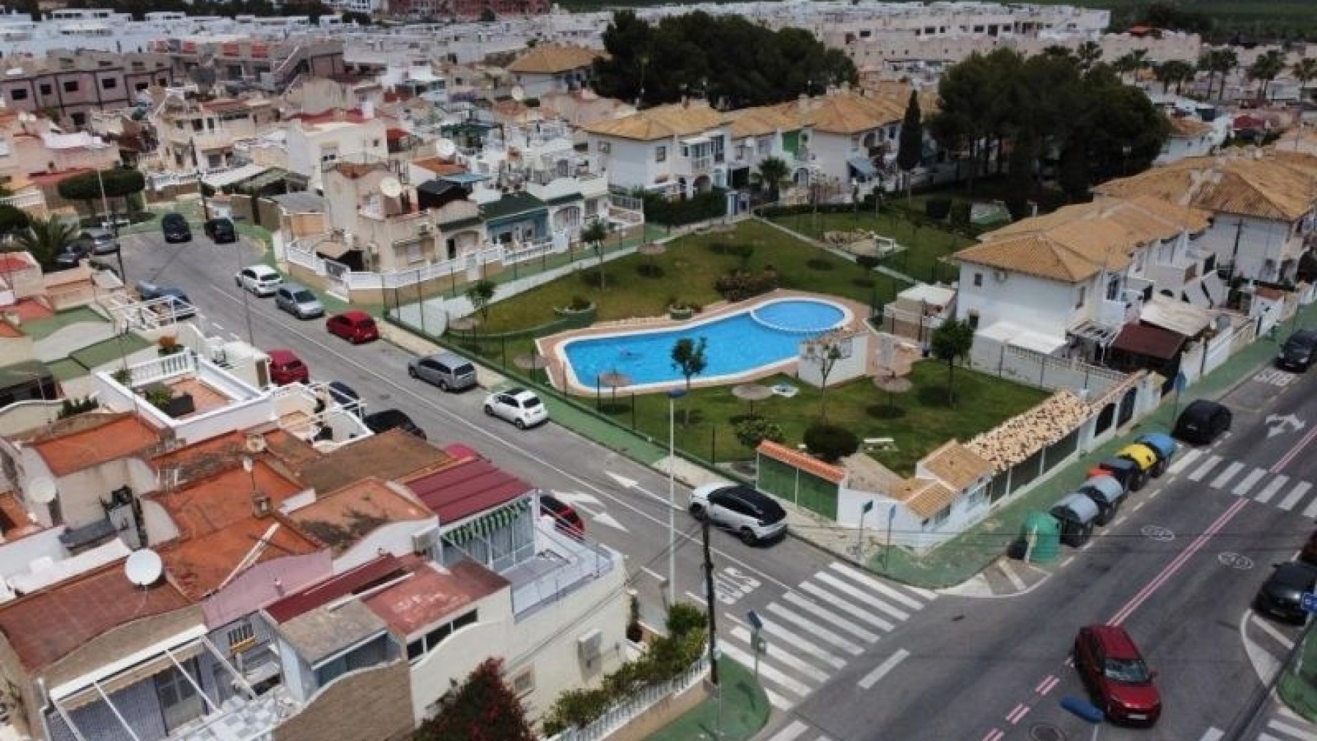 Resale - Townhouse - Los Balcones - lago jardin