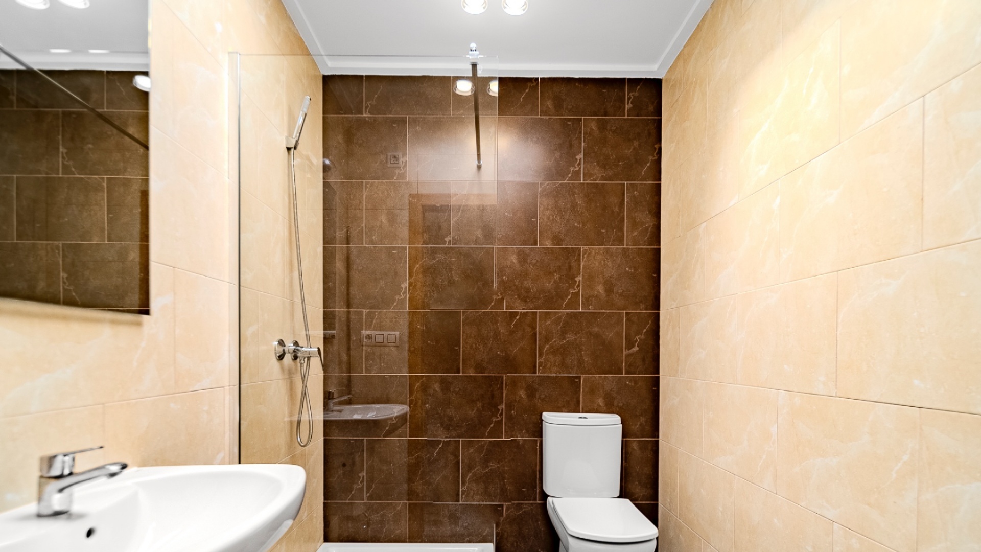 Resale - Townhouse - Los Balcones