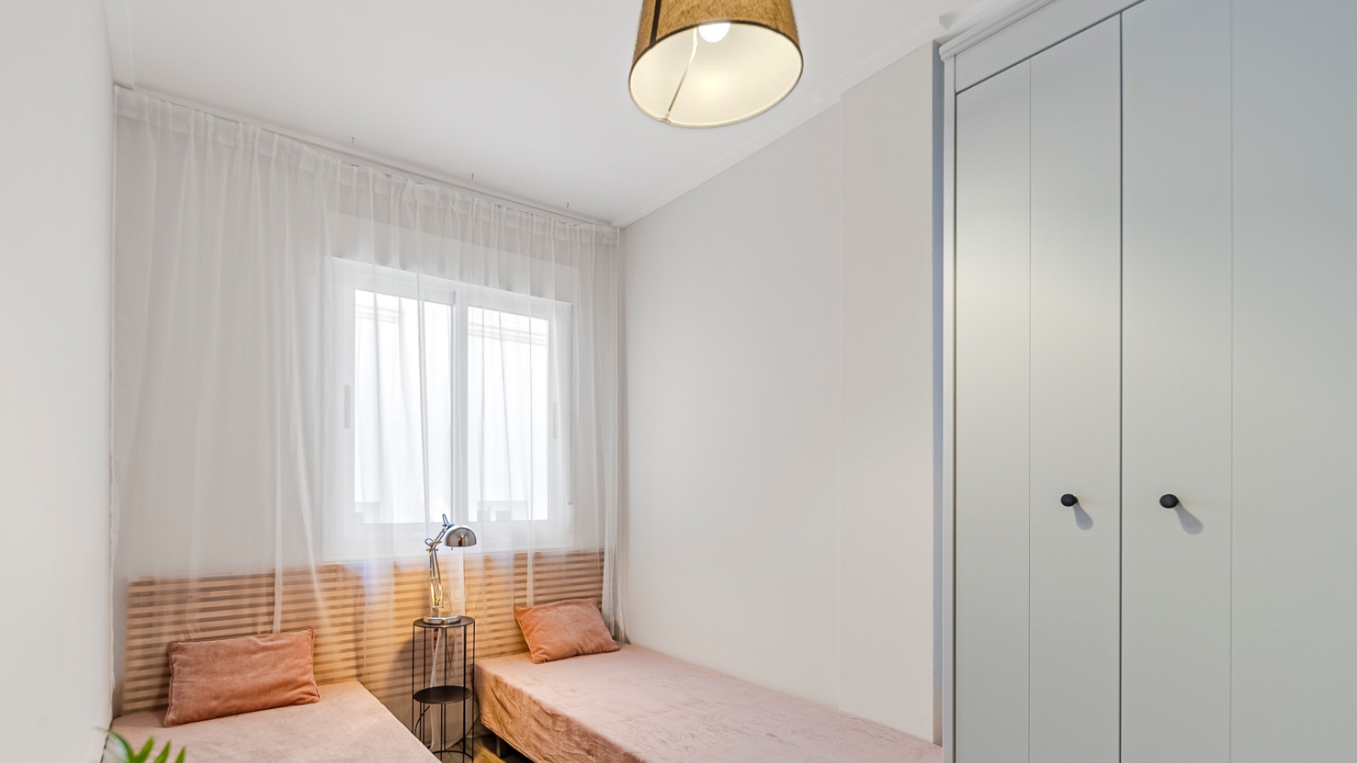 Resale - Townhouse - Los Balcones