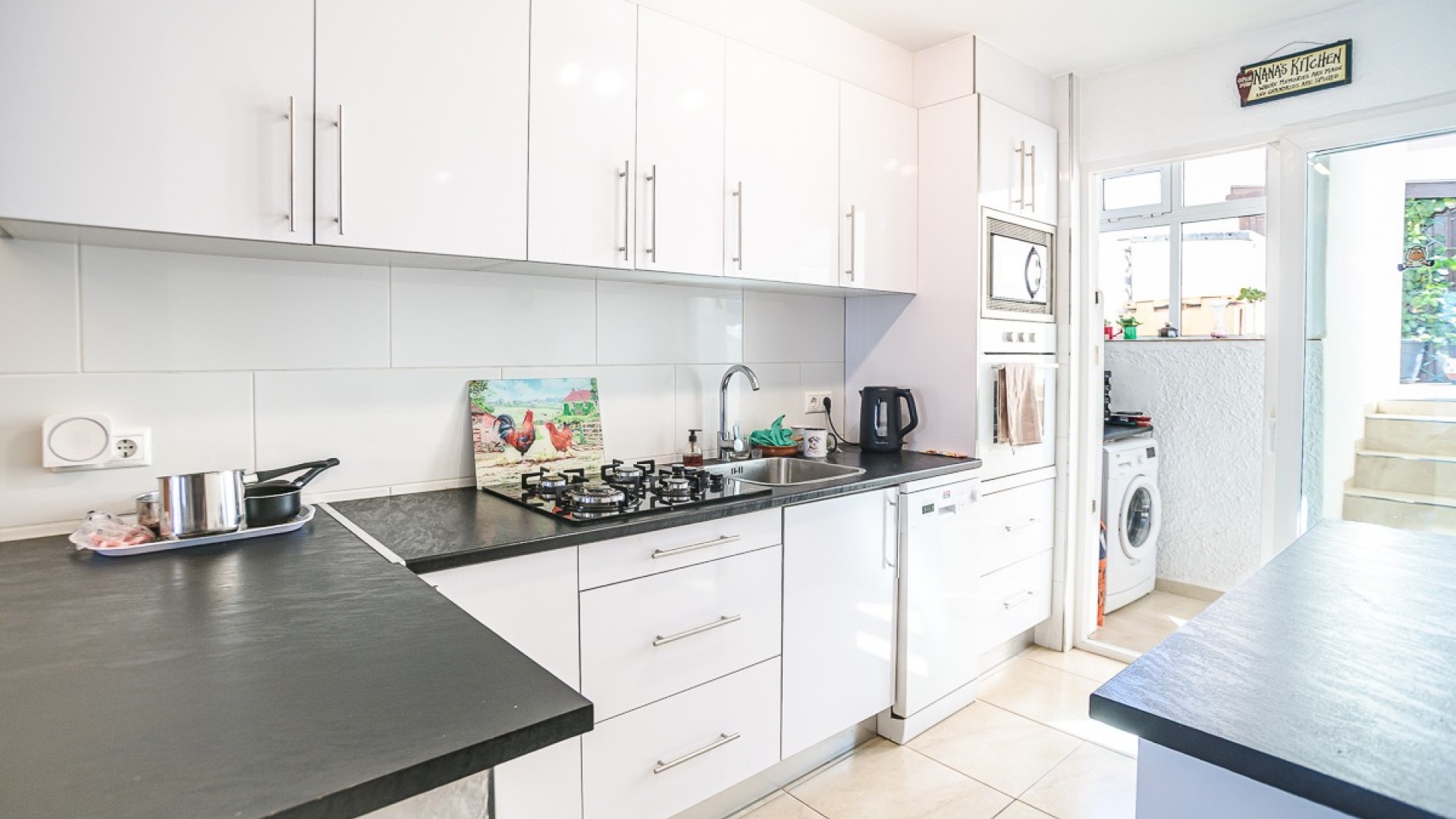 Resale - Townhouse - Los Balcones