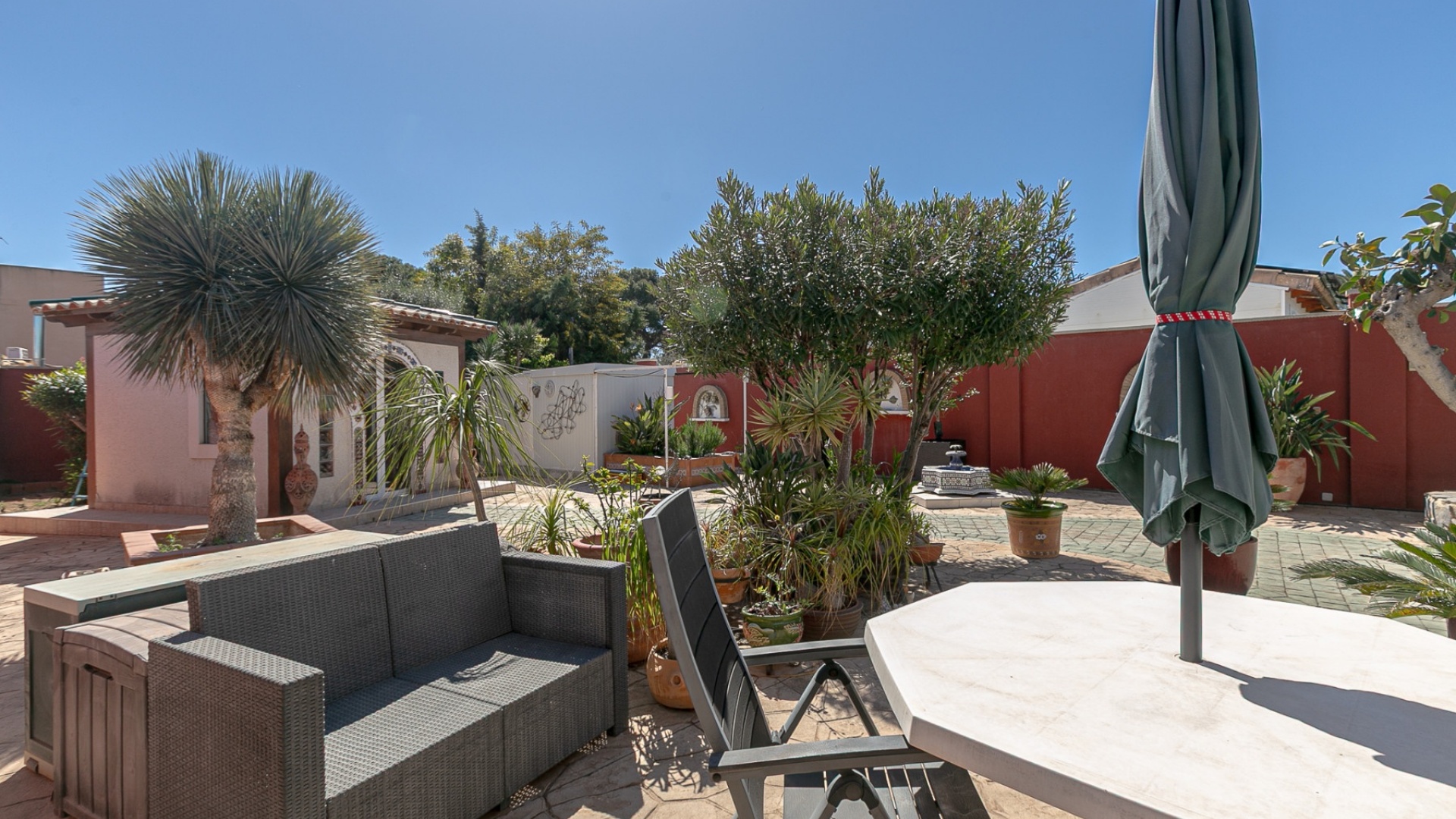 Resale - Townhouse - Los Balcones