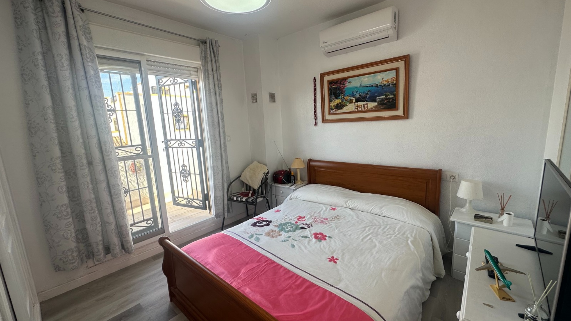 Resale - Townhouse - Los Montesinos - Entre Naranjos