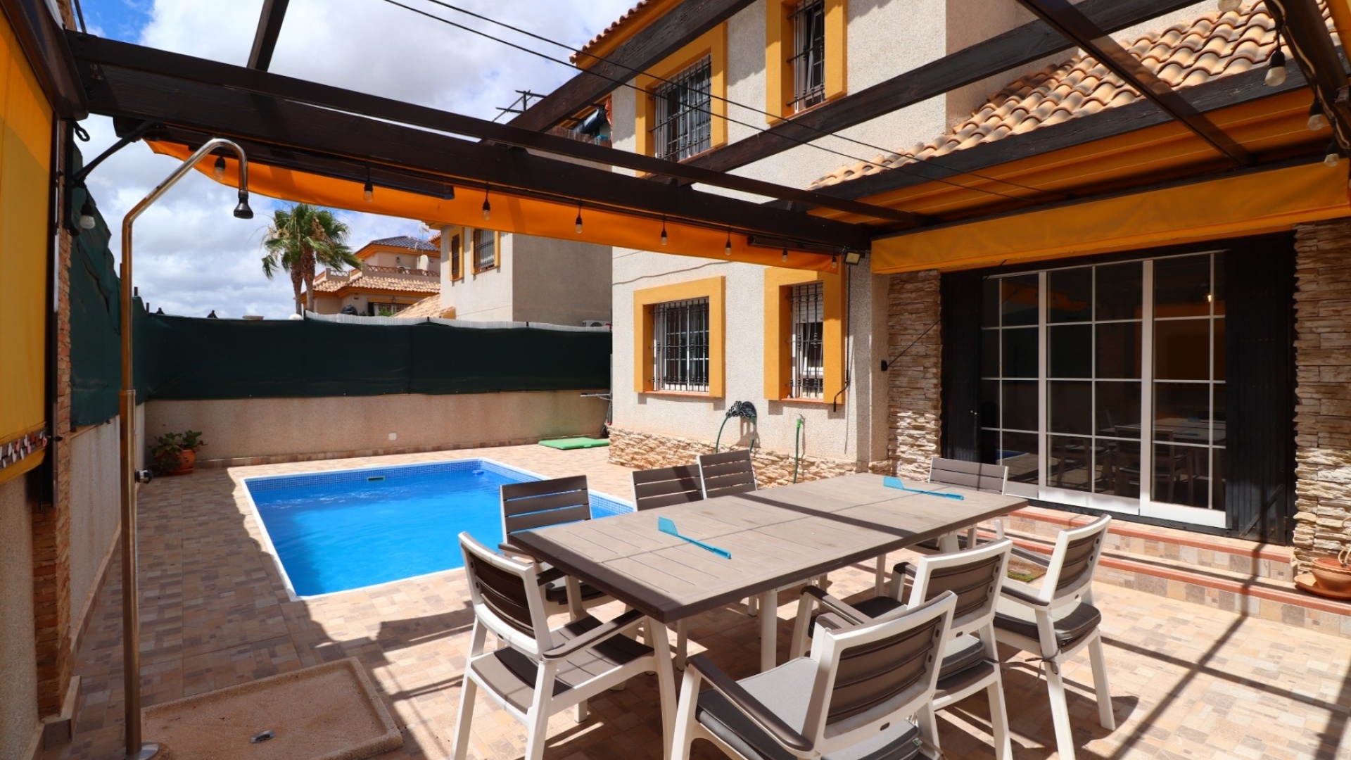 Resale - Townhouse - Los Montesinos - La Herrada