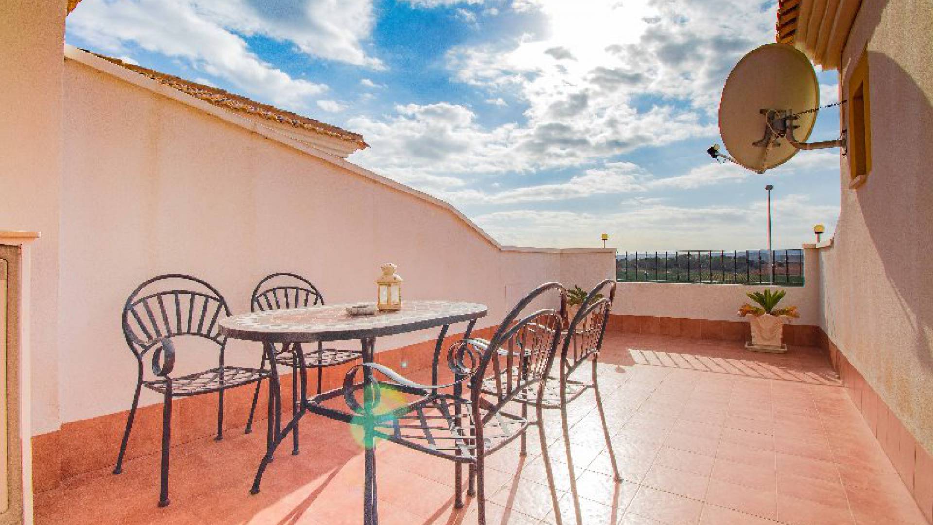 Resale - Townhouse - Los Montesinos - laguna green