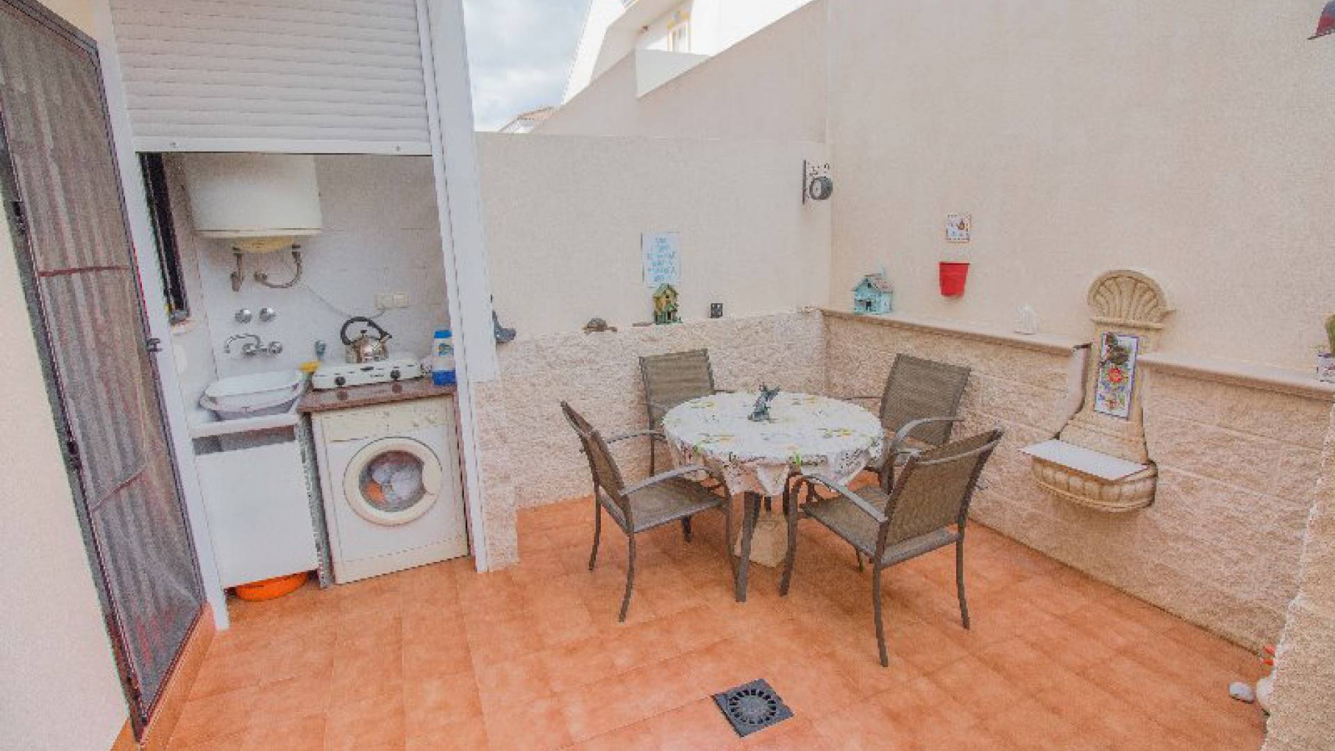 Resale - Townhouse - Los Montesinos - laguna green