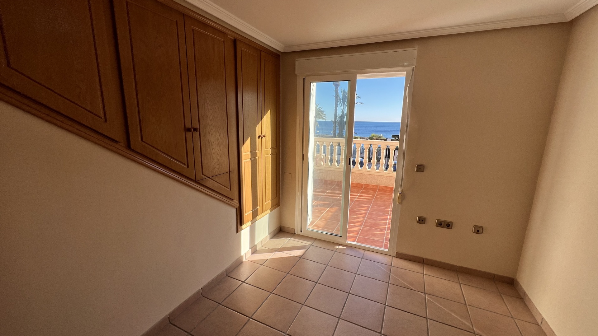 Resale - Townhouse - Mil Palmeras - Beachside Mil Palmeras