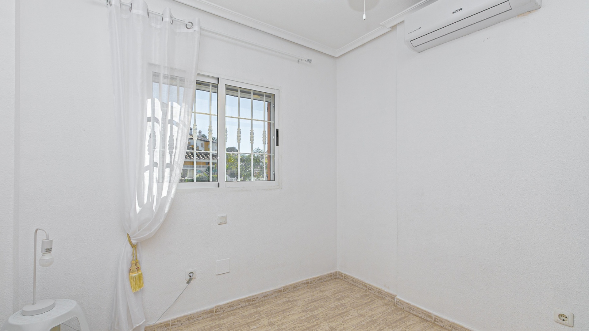 Resale - Townhouse - Mil Palmeras - riomar