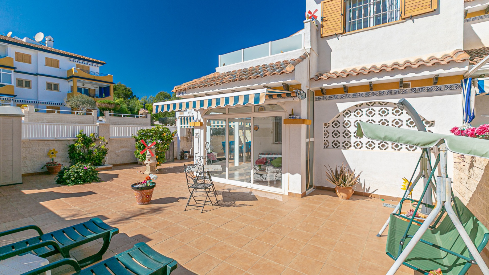 Resale - Townhouse - Mil Palmeras - riomar