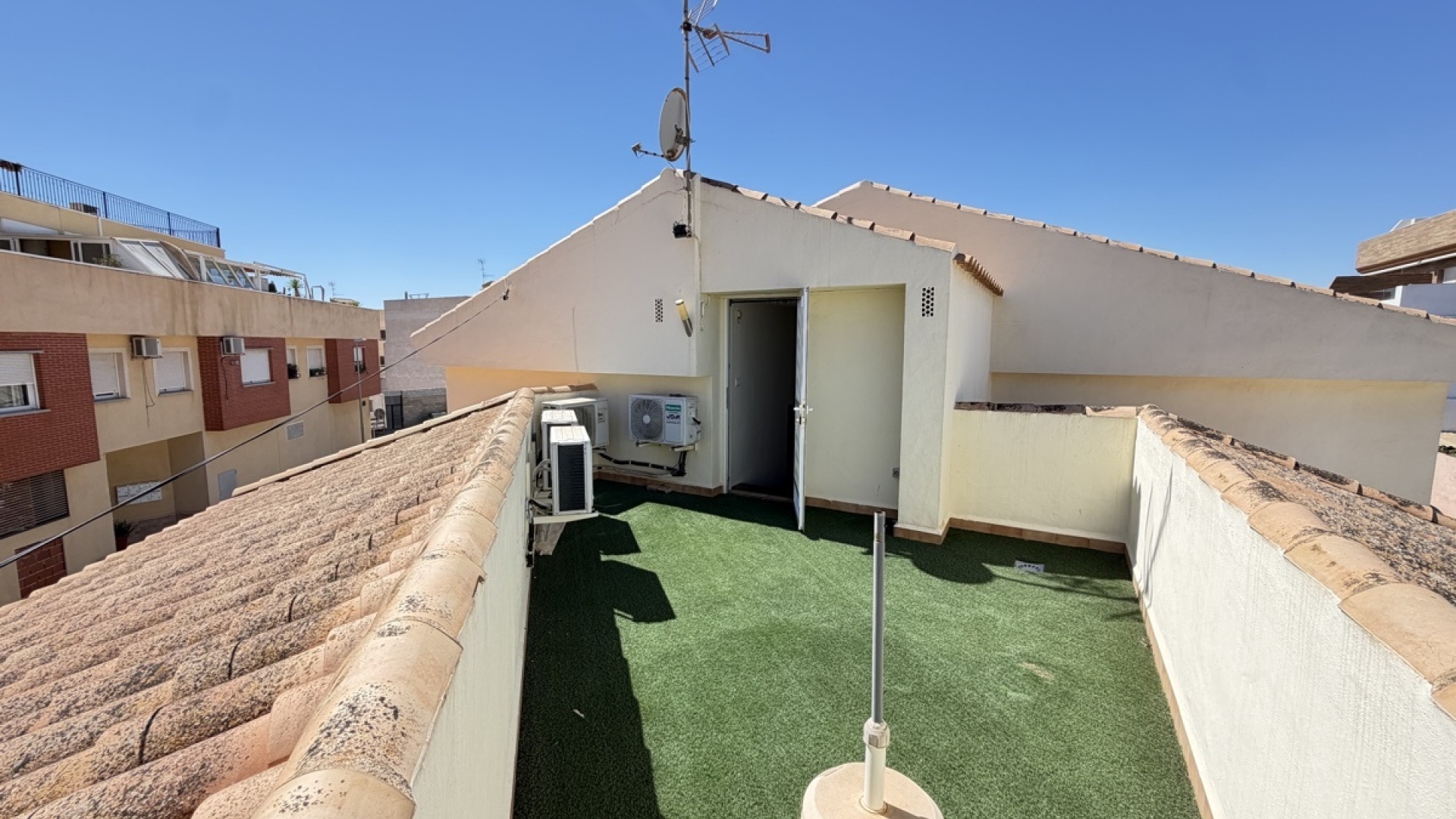 Resale - Townhouse - Pilar De La Horradada