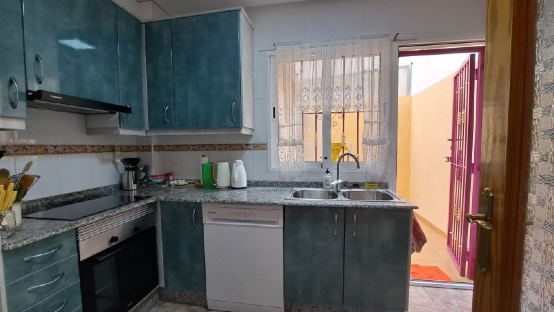 Resale - Townhouse - Playa Flamenca - amapolas