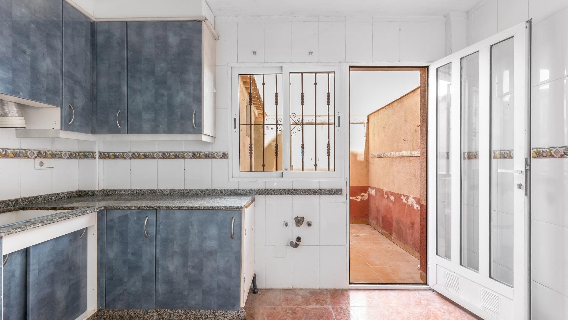 Resale - Townhouse - Playa Flamenca - amapolas