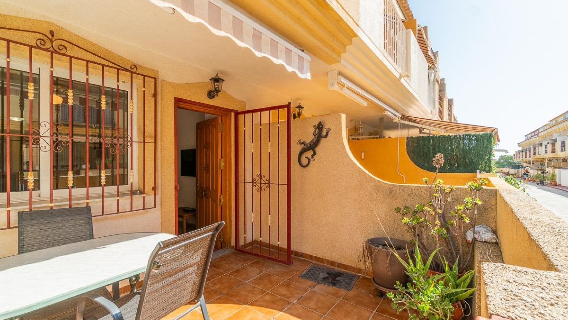 Resale - Townhouse - Playa Flamenca - amapolas