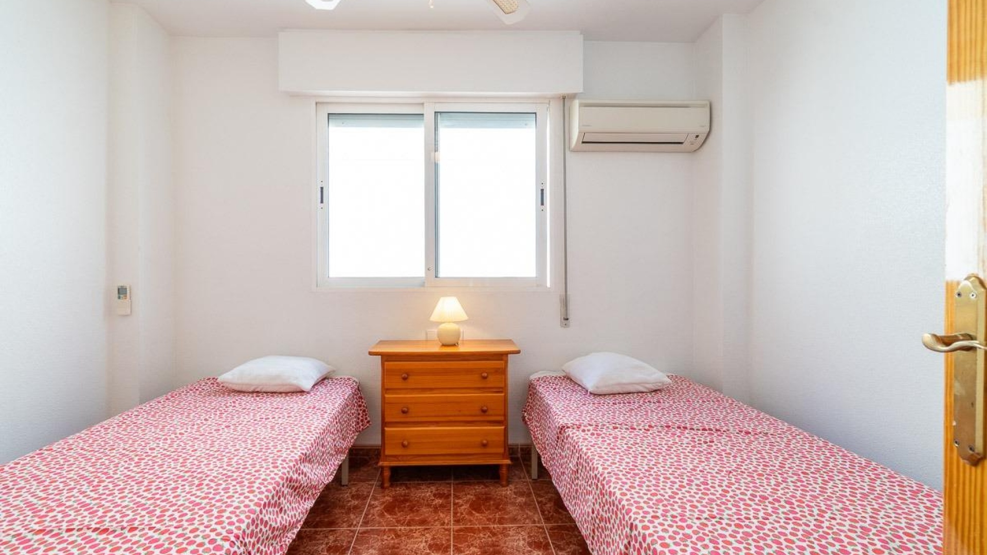 Resale - Townhouse - Playa Flamenca - amapolas