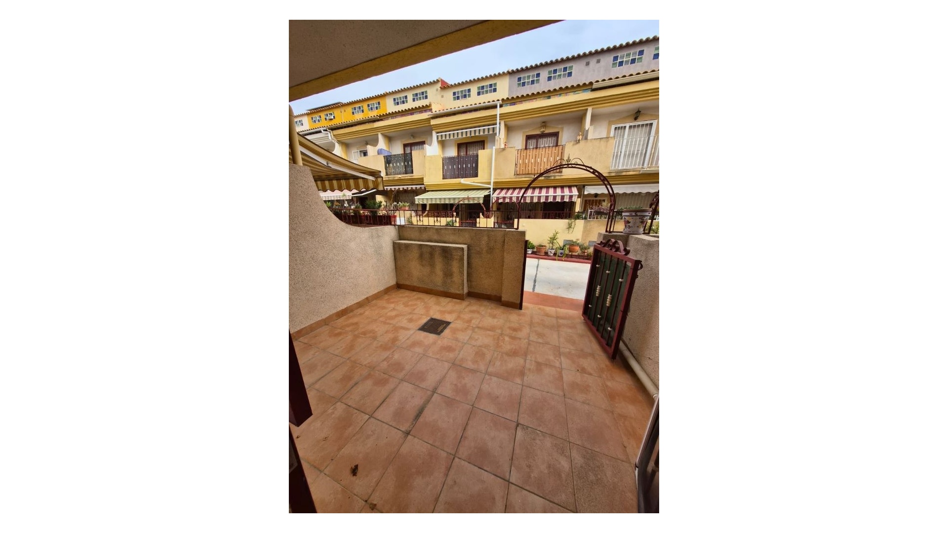 Resale - Townhouse - Playa Flamenca - amapolas