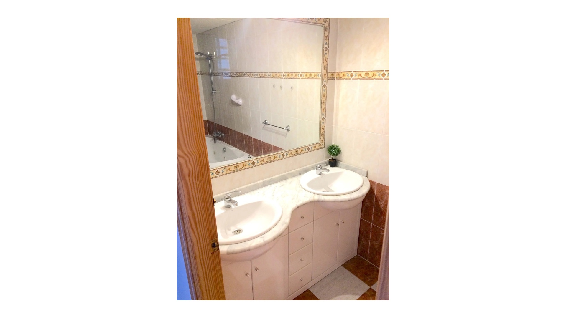 Resale - Townhouse - Playa Flamenca - amapolas