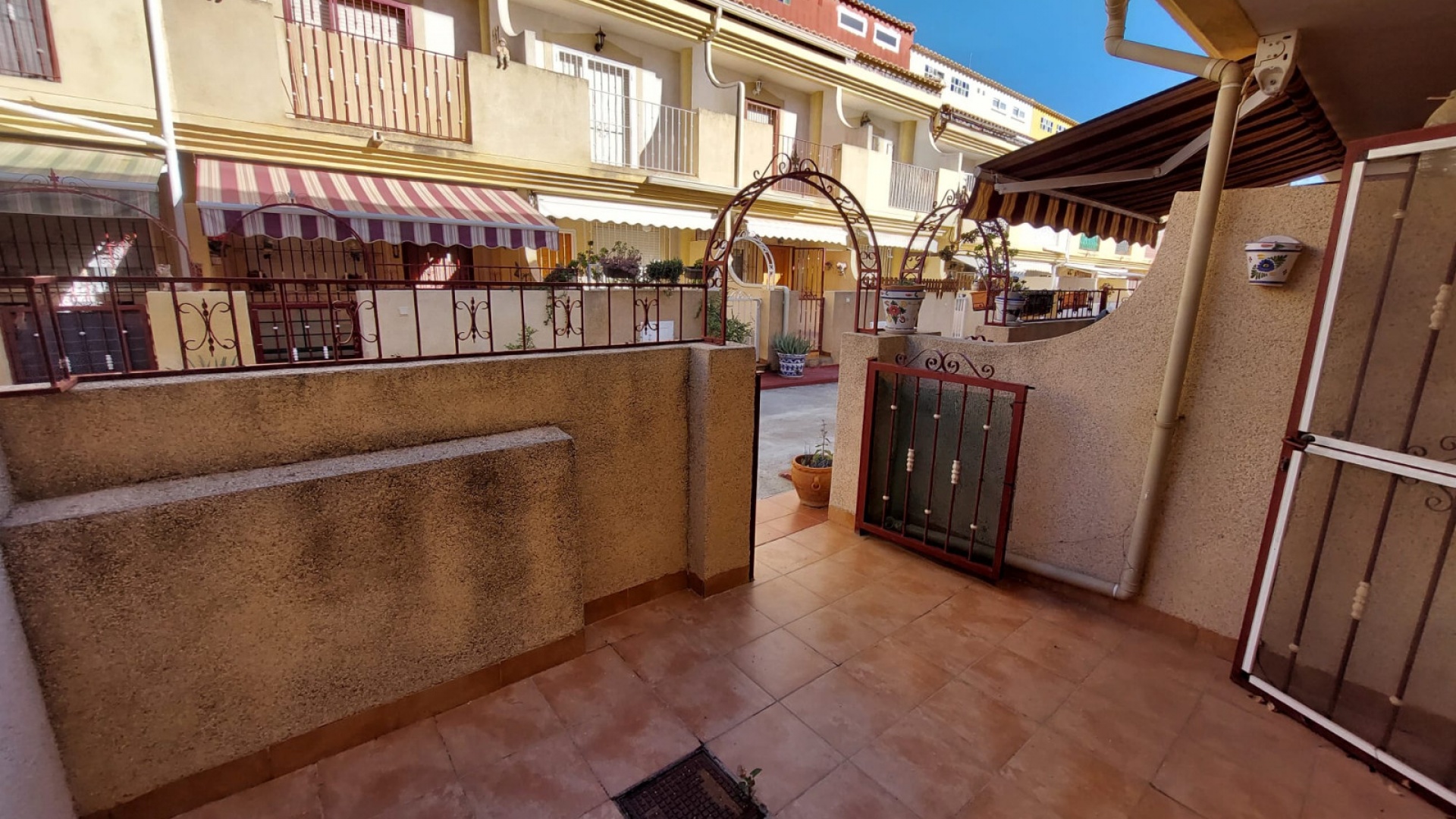 Resale - Townhouse - Playa Flamenca - amapolas