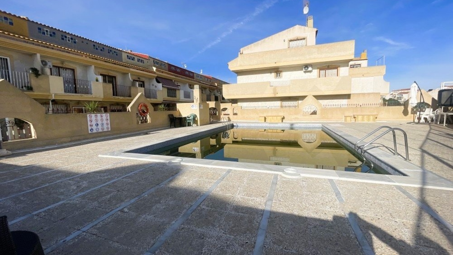 Resale - Townhouse - Playa Flamenca - amapolas