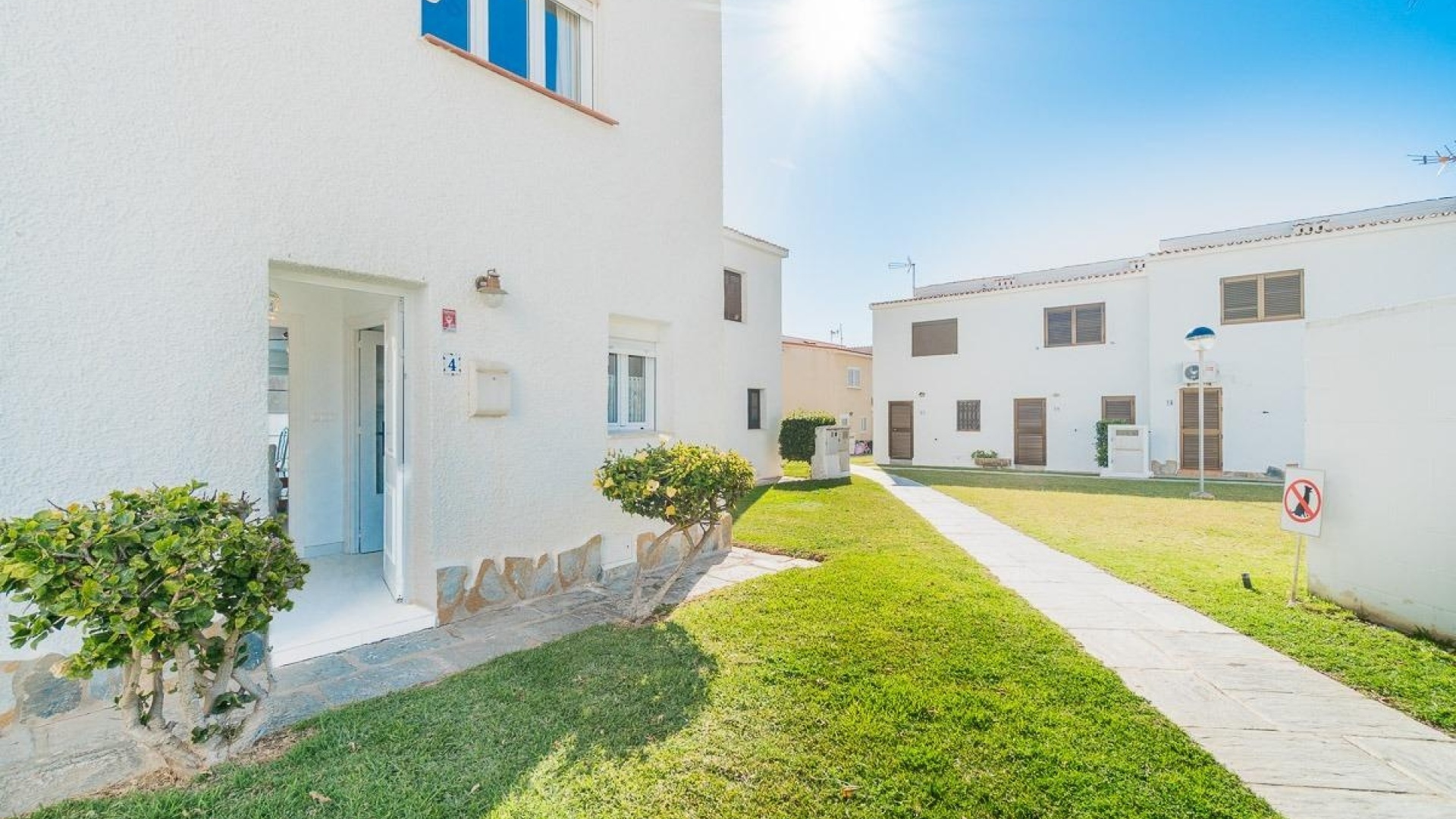 Resale - Townhouse - Playa Flamenca - beachside playa flamenca