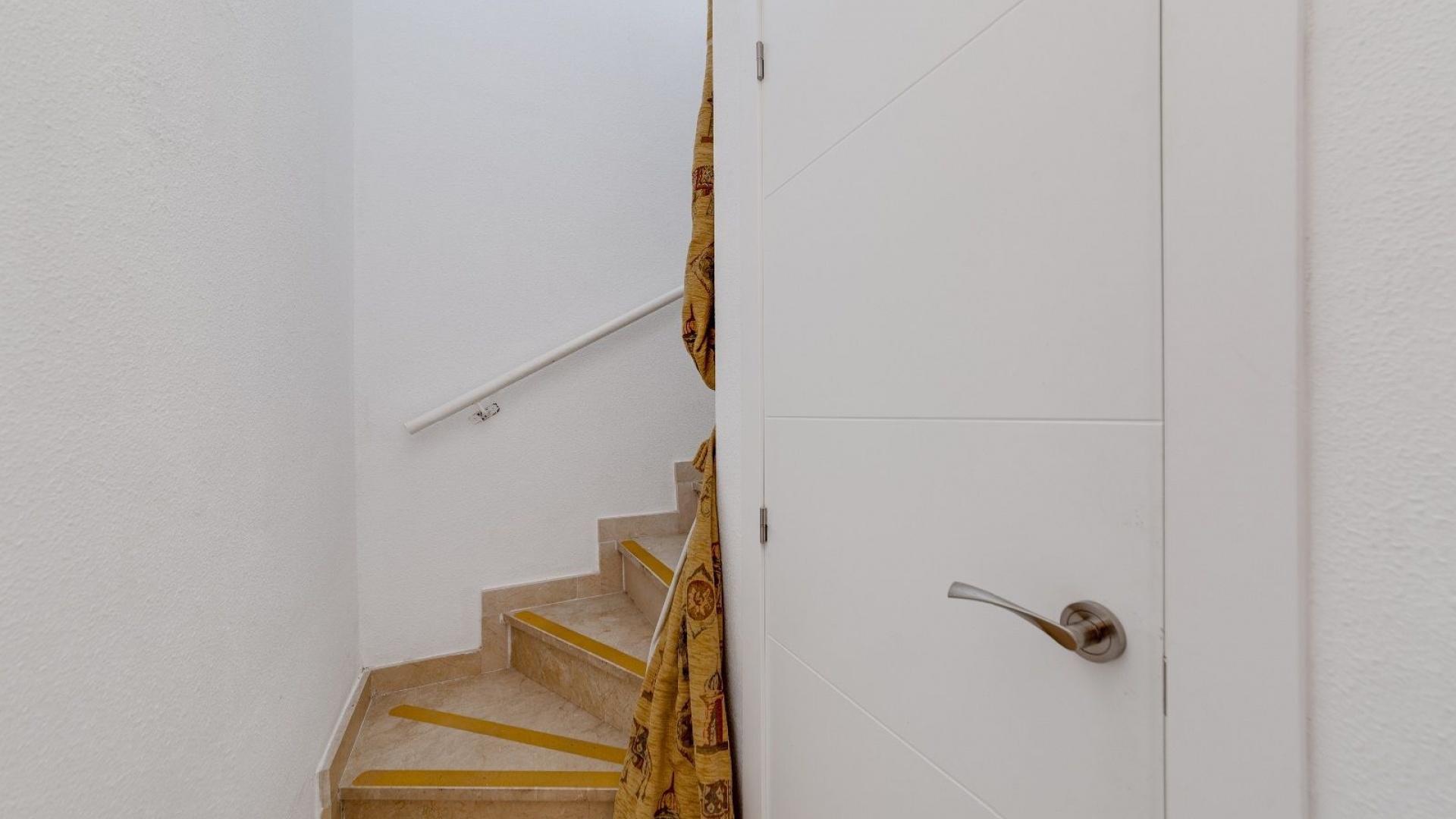 Resale - Townhouse - Playa Flamenca - jumilla