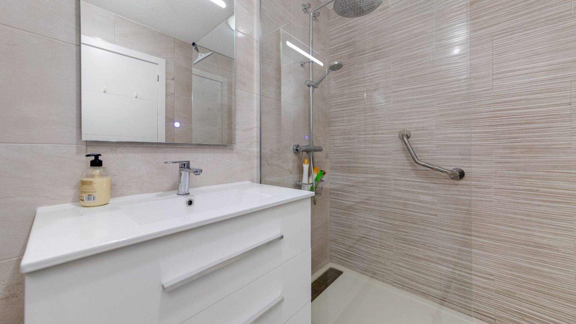 Resale - Townhouse - Playa Flamenca - jumilla