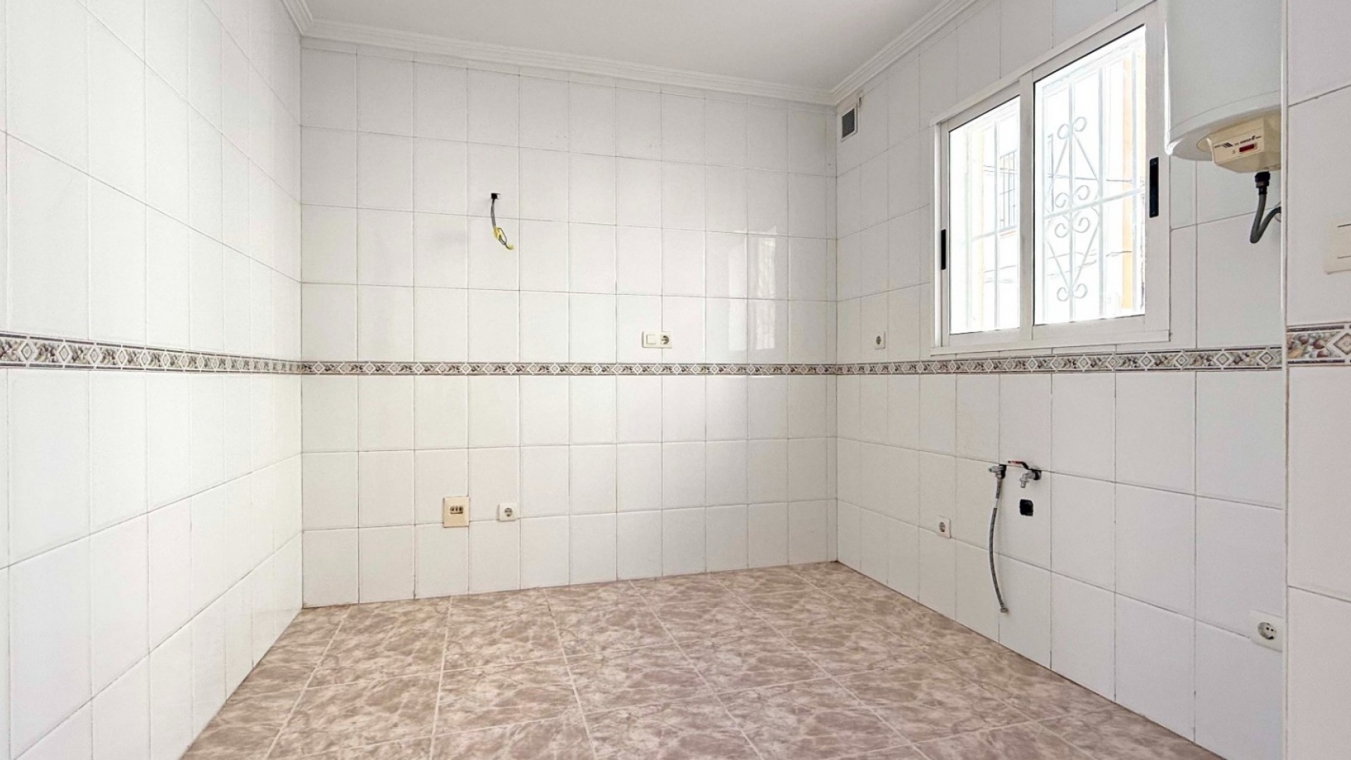 Resale - Townhouse - Playa Flamenca - la laguna