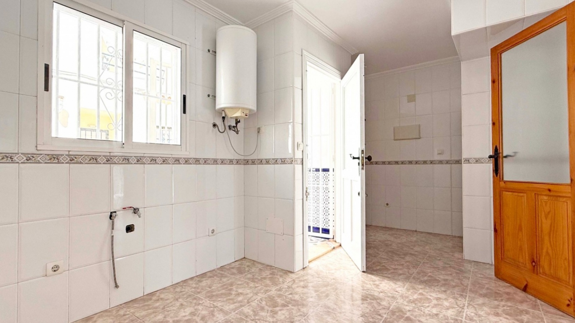 Resale - Townhouse - Playa Flamenca - la laguna