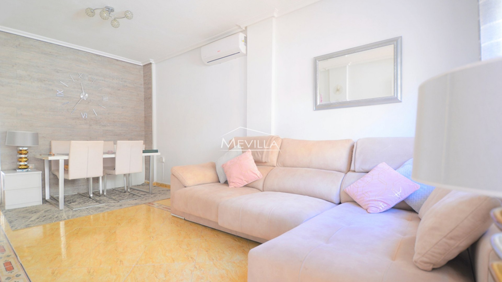 Resale - Townhouse - Playa Flamenca - las chismosas