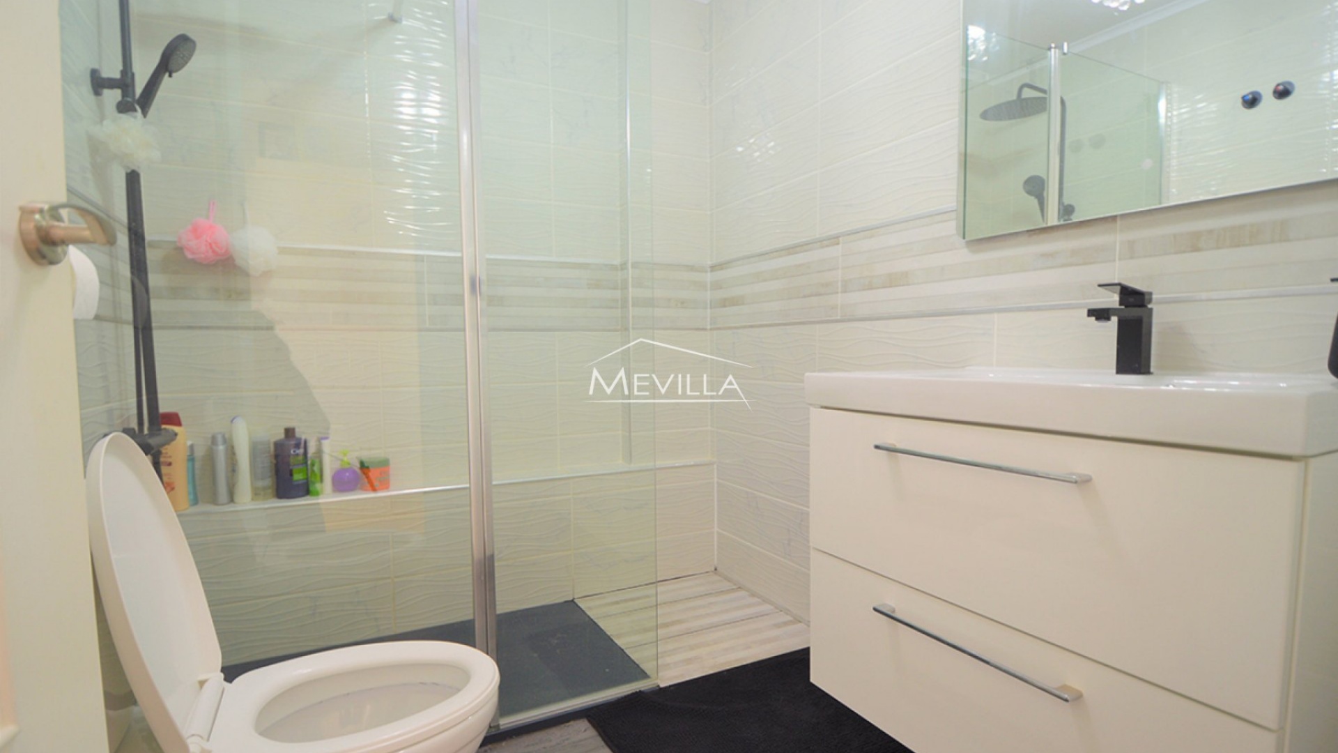 Resale - Townhouse - Playa Flamenca - las chismosas