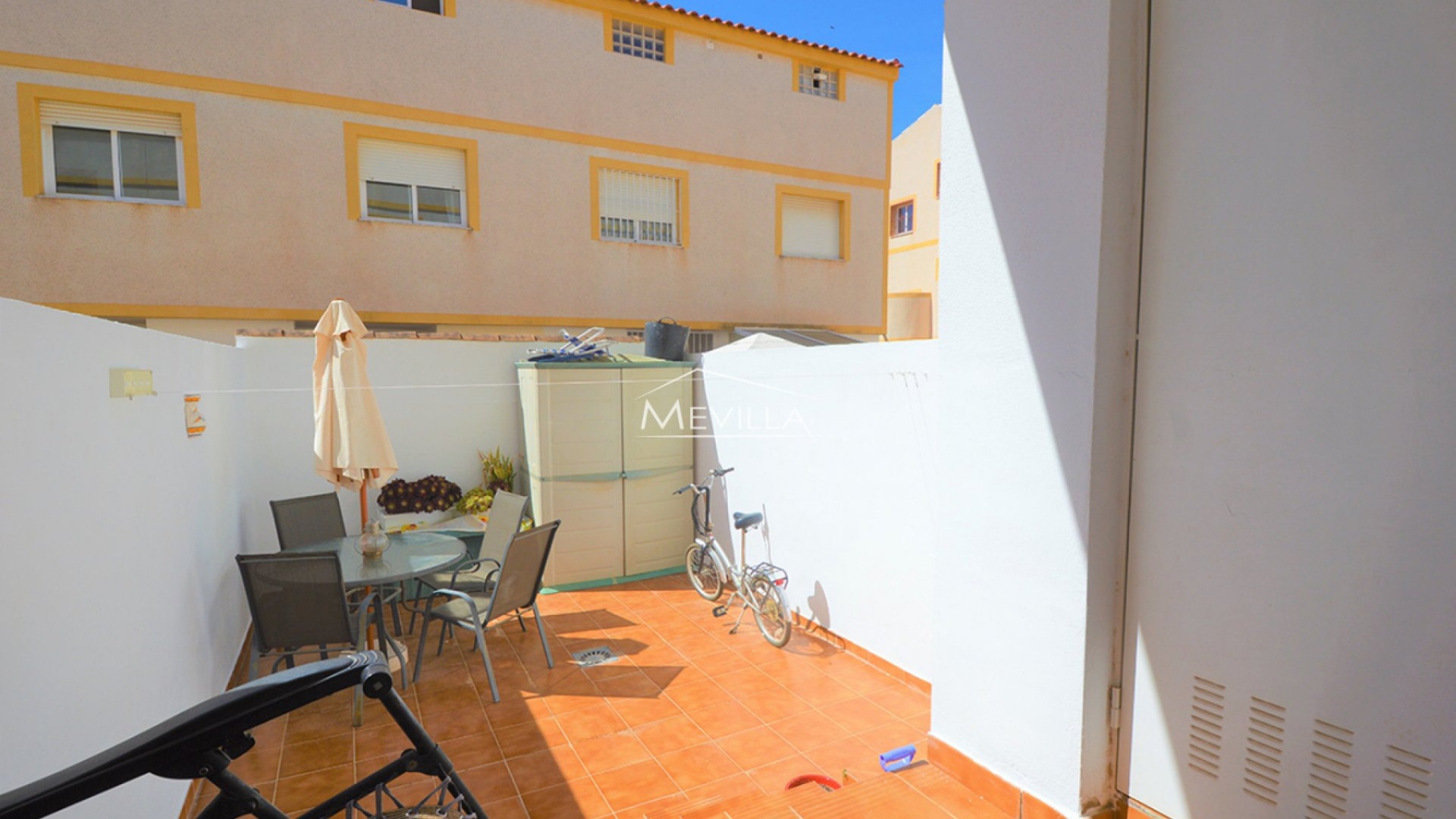 Resale - Townhouse - Playa Flamenca - las chismosas