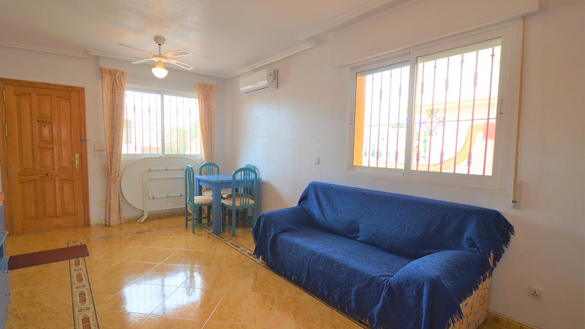 Resale - Townhouse - Playa Flamenca - las chismosas