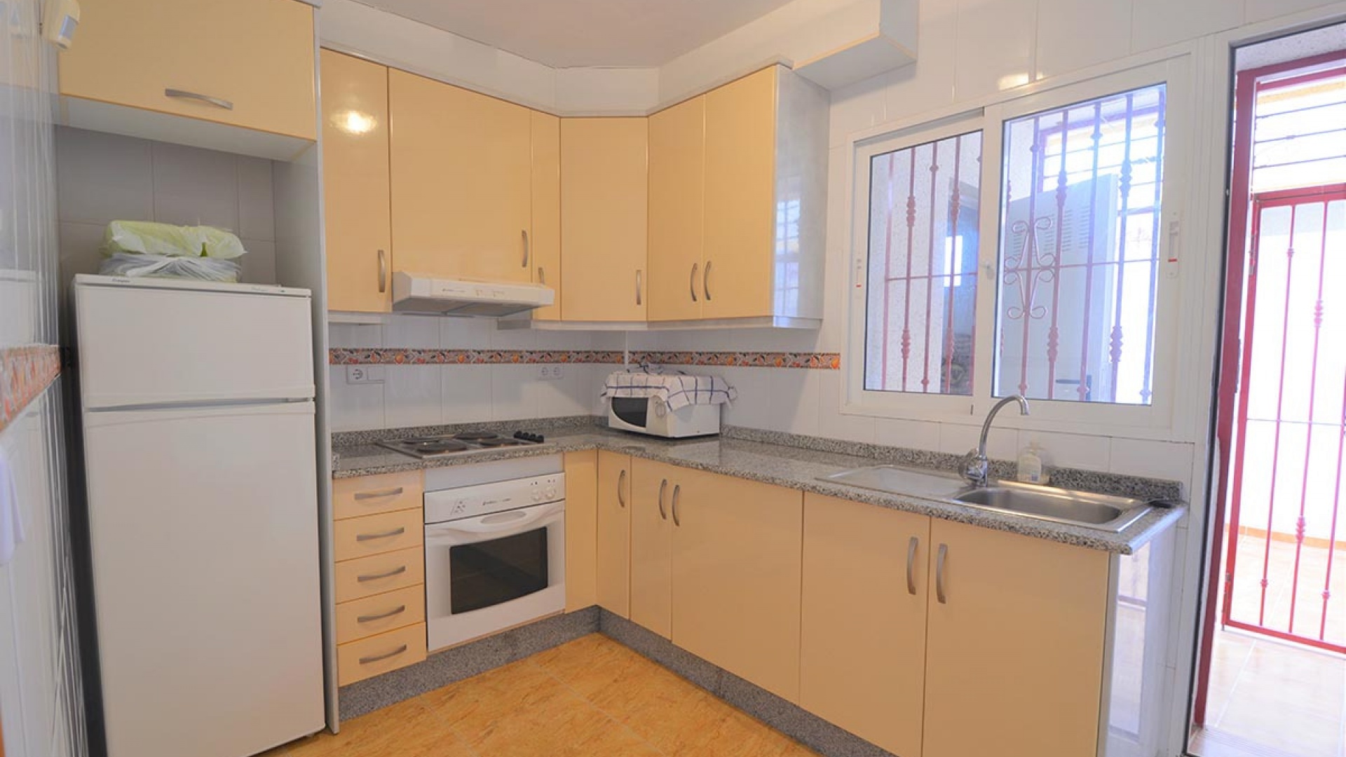 Resale - Townhouse - Playa Flamenca - las chismosas